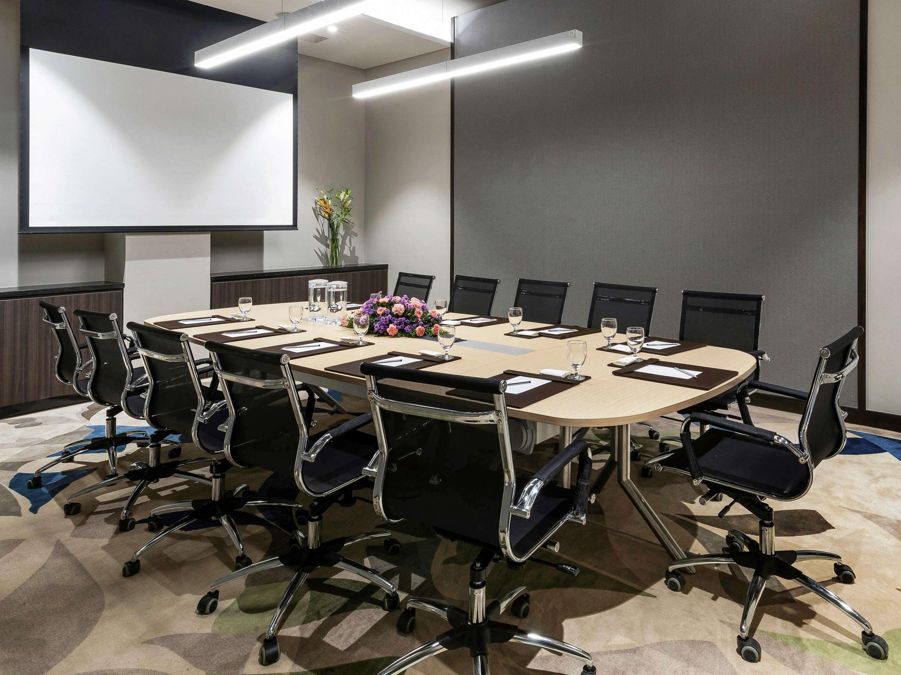 Grand Mercure Ahmedabad Gift City - An Accor Hotels Brand Γκαντχιναγκάρ Εξωτερικό φωτογραφία