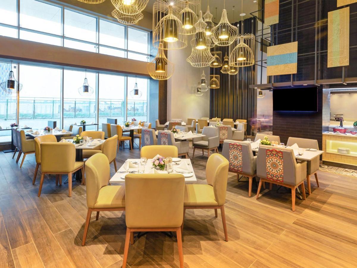 Grand Mercure Ahmedabad Gift City - An Accor Hotels Brand Γκαντχιναγκάρ Εξωτερικό φωτογραφία